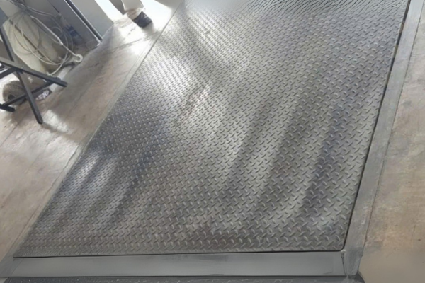 tai-trong-cua-san-nang-dock-leveler-door-plus-nguyen-phat-6